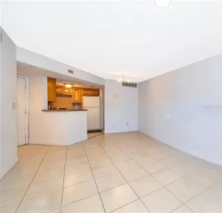 Photo #6: O6377196 Listing