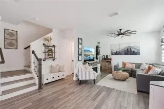 Photo #1: O6377247 Listing