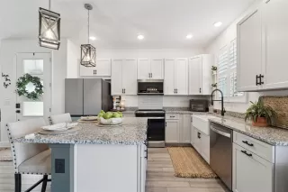 Photo #3: O6377247 Listing