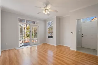 Photo #2: O6377349 Listing