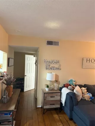 Photo #4: O6377457 Listing 