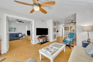 Photo #6: O6377616 Listing