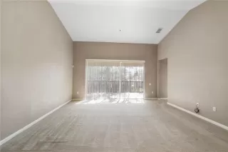 Photo #5: O6377622 Listing