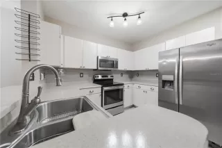 Photo #6: O6377952 Listing