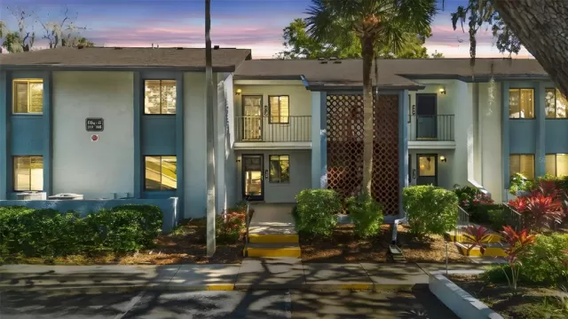 MLS: O6378092 Condo For Sale