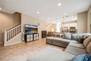 Photo #2: O6378106 Listing