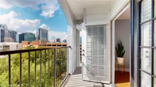 Photo #1: O6378141 Listing