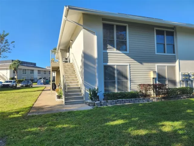 MLS: O6378142 Condo For Sale