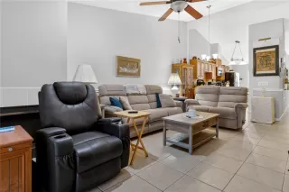 Photo #4: O6378405 Listing 