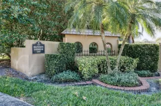 Photo #1: O6378415 Listing