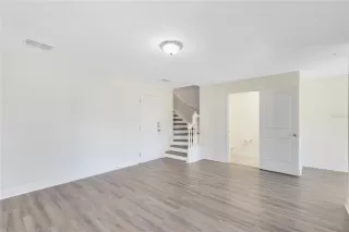 Photo #3: O6378416 Listing