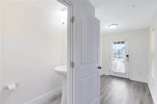 Photo #6: O6378416 Listing