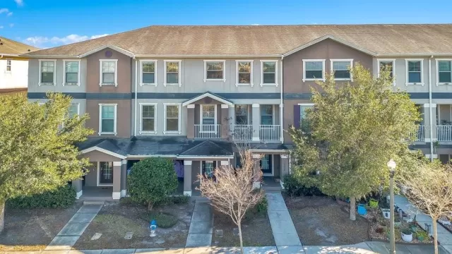 MLS: O6378519 Condo For Sale