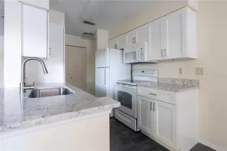 Photo #4: O6378644 Listing 