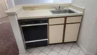 Photo #5: O6378708 Listing