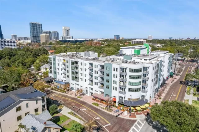 MLS: O6378745 Condo For Sale