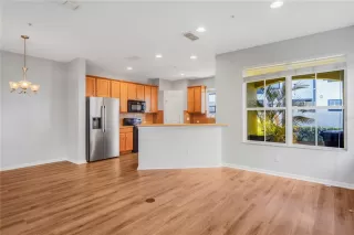 Photo #4: O6378766 Listing 