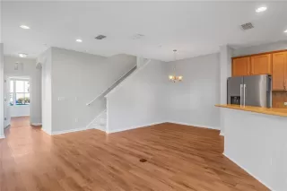 Photo #5: O6378766 Listing 