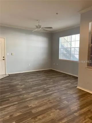 Photo #1: O6378871 Listing