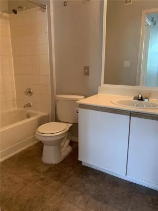 Photo #5: O6378871 Listing