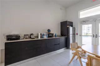 Photo #6: O6378879 Listing 