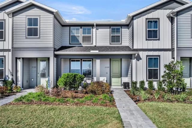 MLS: O6378950 Condo For Sale