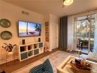 Photo #1: O6378951 Listing