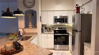 Photo #5: O6378951 Listing