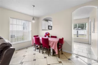 Photo #4: O6379032 Listing