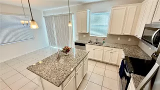 Photo #4: O6379048 Listing