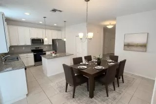 Photo #5: O6379048 Listing