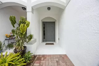 Photo #1: O6379101 Listing