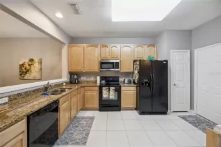 Photo #6: O6379101 Listing