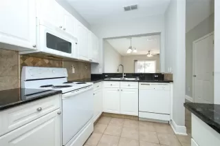 Photo #6: O6379103 Listing 