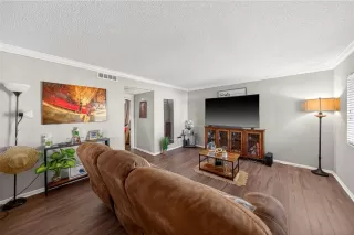 Photo #6: O6379140 Listing 