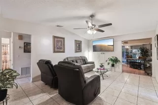 Photo #2: O6379226 Listing 