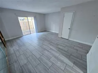 Photo #4: O6379395 Listing