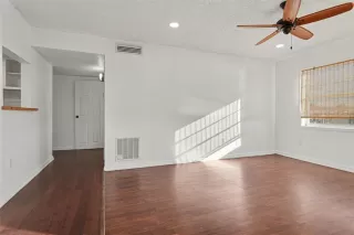 Photo #4: O6379441 Listing 