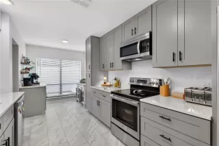 Photo #5: O6379565 Listing 