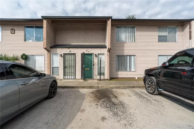 MLS: O6379586 Condo For Sale