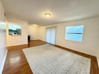 Photo #3: O6379682 Listing 