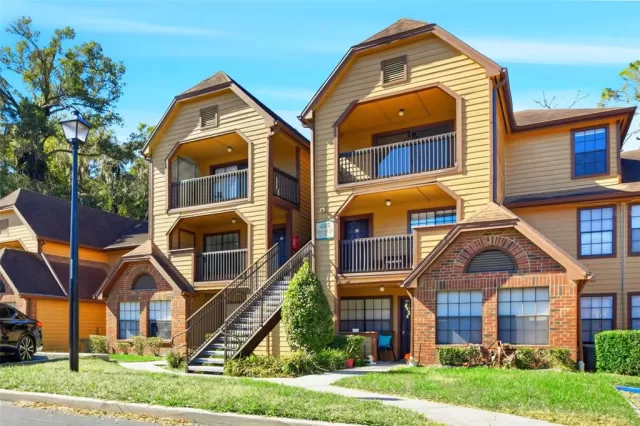 MLS: O6379873 Condo For Sale