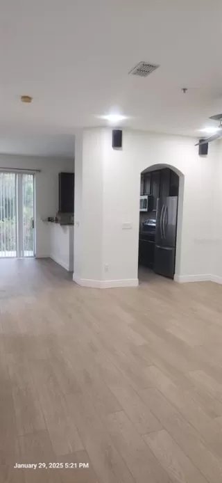 Photo #4: O6380004 Listing 