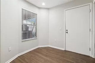 Photo #4: O6380053 Listing 