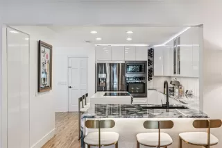 Photo #4: O6380097 Listing 