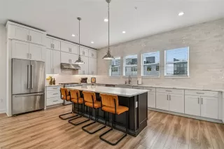 Photo #6: O6380315 Listing 