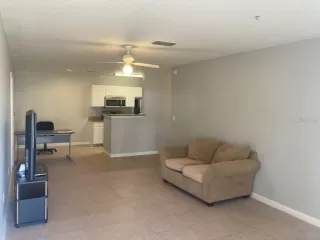 Photo #5: O6380409 Listing