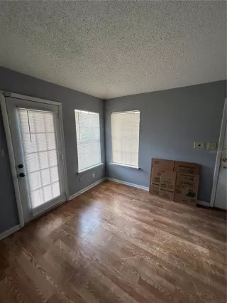 Photo #6: O6380459 Listing 