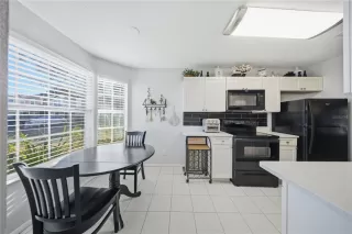 Photo #6: O6380537 Listing 