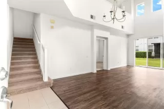 Photo #4: O6380573 Listing 